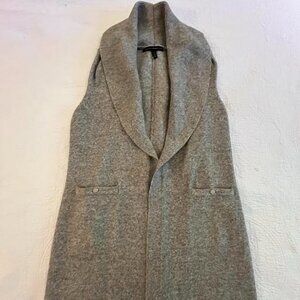 WHITE HOUSE BLACK MARKET SLEEVELESS CARDIGAN grey